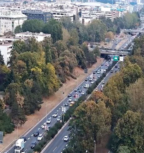 Beograd saobraćaj gužva Autoput Novi Beograd