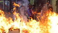 Albanija gori treći dan zaredom: Demonstranti pale zgrade i jurišaju na policiju, lete kamenice
