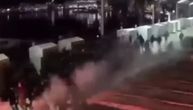 Veliki incidenti u Splitu: 150 "Torcidaša" jurilo navijače Ajaksa, uhapšeno 57 osoba, ima i povređenih