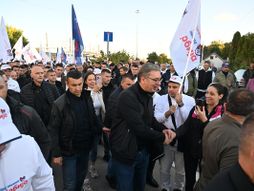 Aleksandar Vučić, Novi Sad