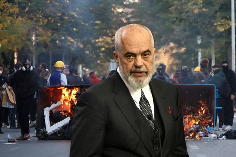 Edi Rama, Albanija, Tirana, protesti