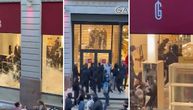 ZAPALILI FRANCUSKU, A ONDA PLJAČKA: Prodavnice Hermes, Louis Vuitton, Apple... OPUSTOŠENE, kradu šta stignu