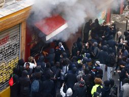 Francuska, Protesti, Pljačka, Krađa