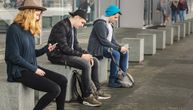 Stalno online, a ipak usamljeni: Paradoks novih generacija