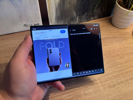 Samsung Galaxy Z Fold 8