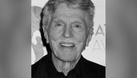 Preminuo Tom Skerit