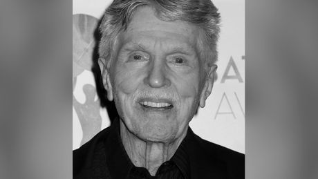 Tom Skerit Tom Skerritt