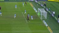 Najbizarniji gol godine i makazice, ovo se ne viđa svakog dana, klub koji čeka titulu 26 godina lider Serije A