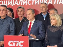 Ivica Dačić, SPS