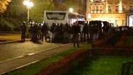 Pogledajte kako je izgledala evakuacija policajaca iz centra Beograda