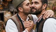 Zašto se Srbi pozdravljaju sa 3 poljupca: Nije to samo reda radi, a ne dá se zaboravu