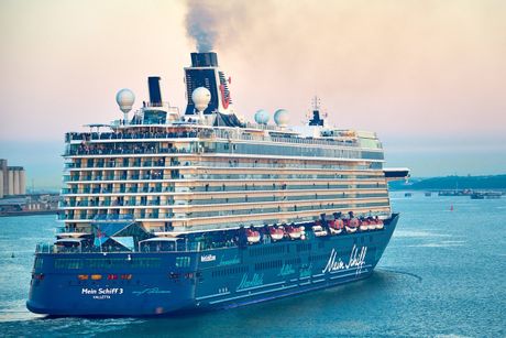 Mein Schiff 3, Brod