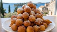Vazdušaste kao oblak: Dalmatinske fritule umesite da pojedete što i na Jadranu, a kuća zamiriše na limun i rum