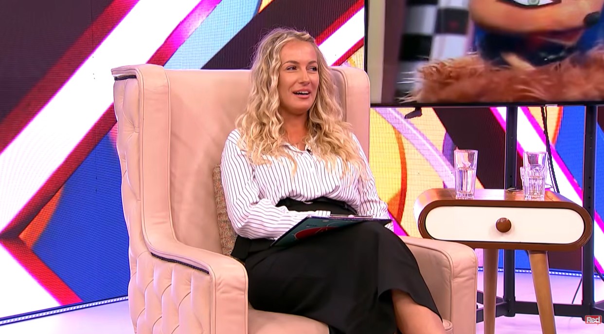 Ona je nova voditeljka grupacije Pink, jutros je počela da vodi program: Milica je posebno najavila