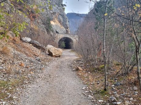 Ovako danas izgleda tunelu kom je sniman kultni srpski film 