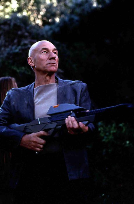Patrik Stjuart Patrick Stewart