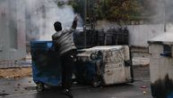 Haos na ulicama Tirane: Molotovljevi kokteli leteli na kordon policije, oni uzvratili vodenim topovima